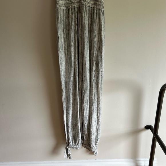Free People Beach Malibu Grey Boho Jumpsuit sz S - Picture 7 of 8